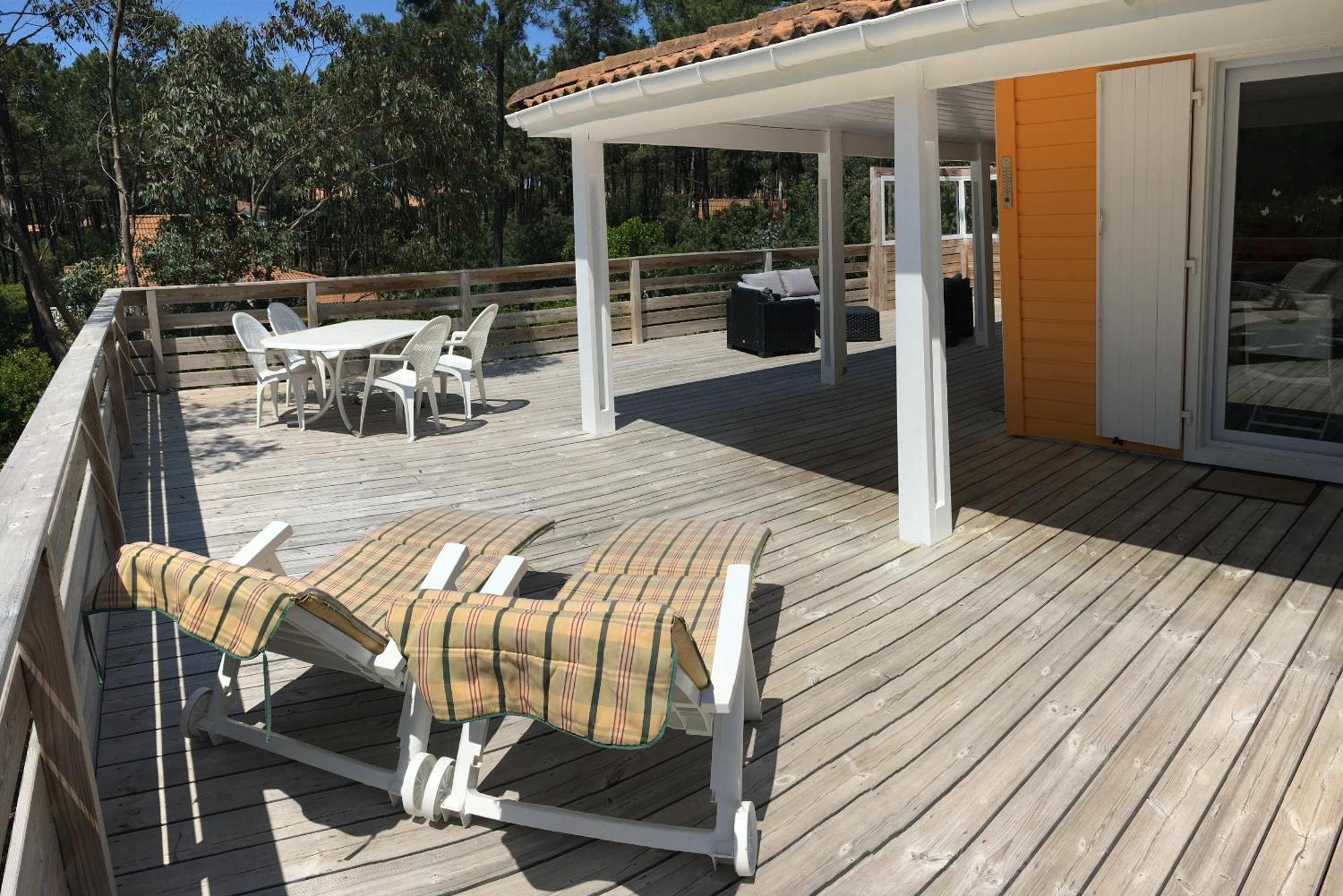 Chalet Orange Naturiste La Jenny 勒波日 外观 照片